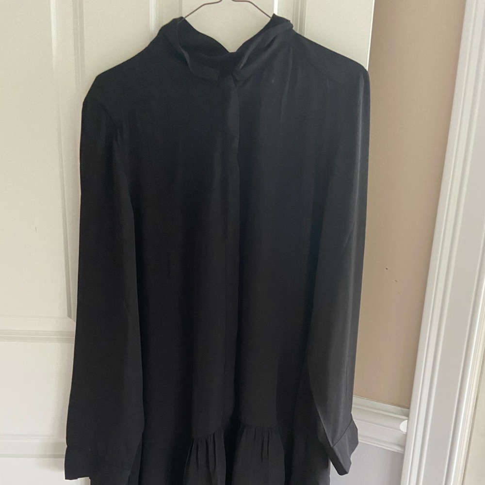 Very nice and trendy black dress from BR